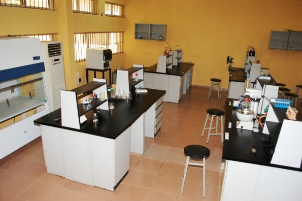 7. A section of Chemistry Lab